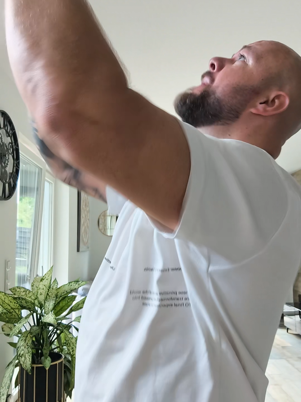 sogar für 10€ 🤣🤣🤣 Niemals... Spaß muss sein. #fu #boss #hit #money #funnytiktok 