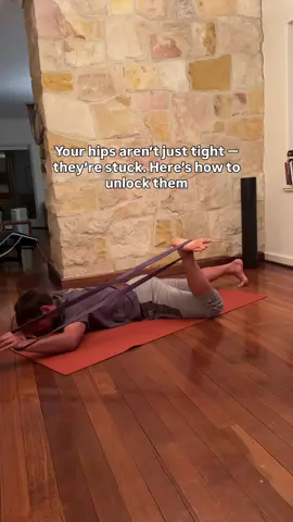 Most people stretch their hips but still feel stiff. The missing link? Internal rotation. If your hips can’t rotate properly, they can’t function effectively — especially when running. That’s when issues creep in: 1. Hip flexor pain 2. IT band syndrome 3. Hip discomfort + limited glute strength When you restore hip rotation: ✔️ Glutes fire better ✔️ Running feels smoother ✔️ Pain and tension decrease Slow, controlled, and mindful — that’s how you unlock freedom in your hips. Remember to save for later! #hipmobility #hippain #runners #movement #creatorsearchinsights 