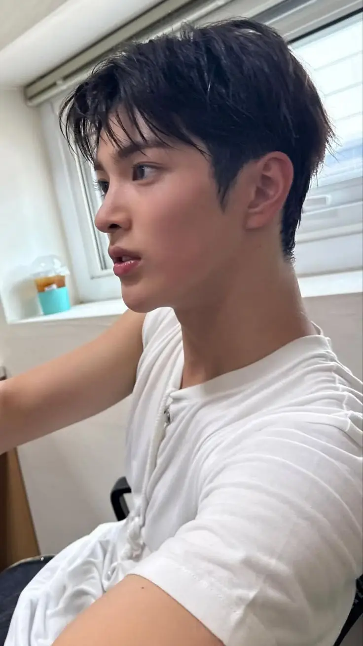 random pics of keonho!! enjoy swiping!! #keonho #cortis #fyp #viral #gogogo 