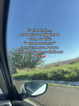 Mesmo sem forças eu continuo crendo. Porque Deus me sustenta até nos dias em que eu só sei chorar.❤️‍🩹✨ #creatorsearchinsights #frases #fy #vaiprafy 