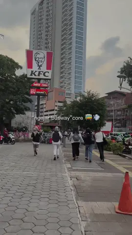 POV pelanggan setia tj 🚌💨 #transjakarta #fyp #pulangkerja #pov