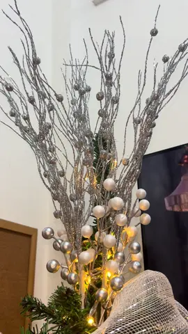 Add a pop of sparkle to your decor with this glitter berry stem! 🫐✨ #christmasdecor #christmasornaments #christmasdecorations #christmastree #fyp 