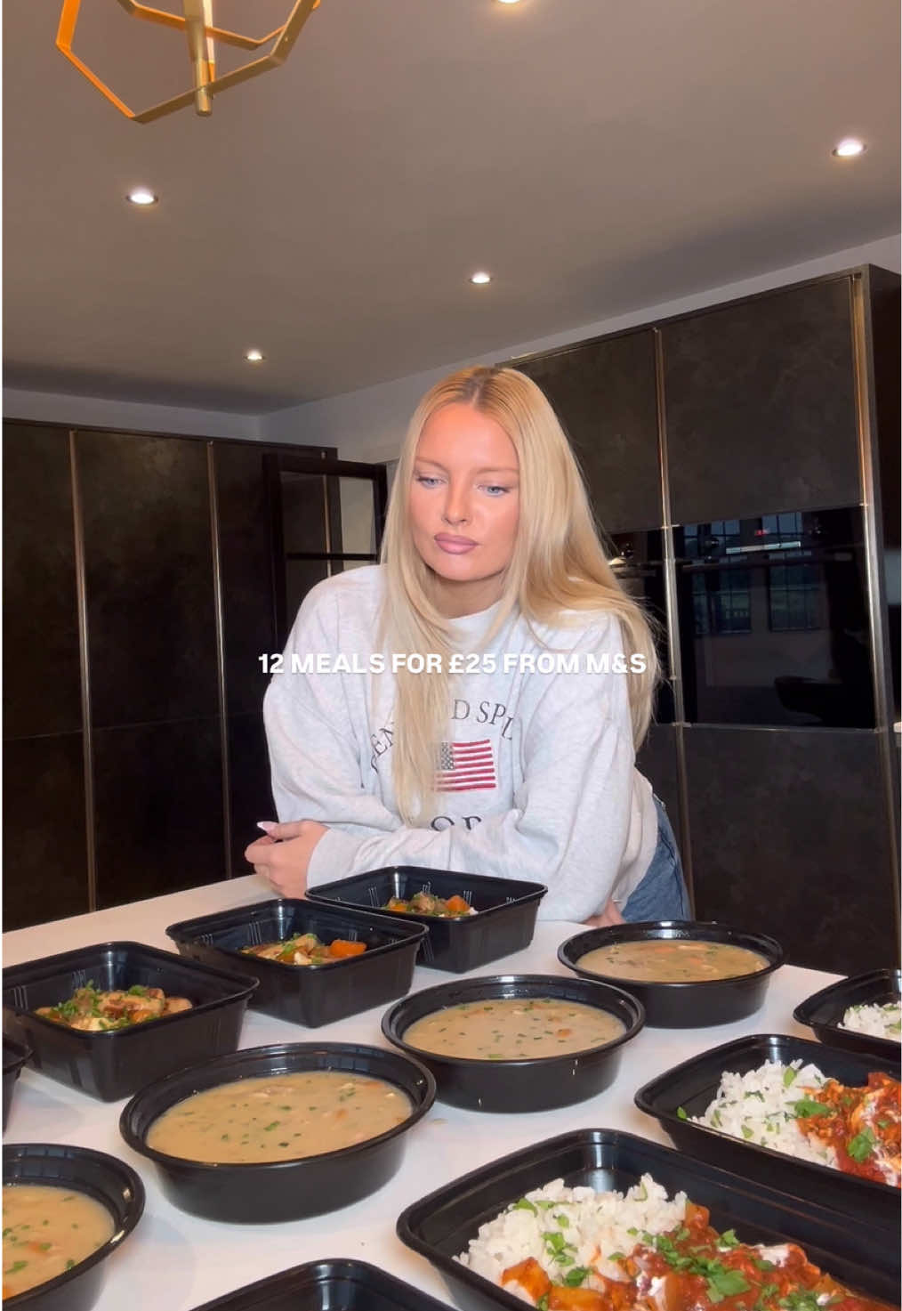 12 easy, freezer friendly, affordable meals for £25. Click save for recipe inspo and follow me for more @jadecarolanfitness I made chicken curry and rice, creamy chicken soup and slow cooker mini sausages with mash. I got the ingredients from @Marks & Spencer excluding staples like butter, flour, milk etc! I'm going on holiday for a couple of weeks so I thought I'd fill the freezer up beforehand with meal preps so I can quickly get back into a good routine when I'm home! Also guysss @Primark has some cute autumnal stuff in at the moment, loveee their range of glasses I had to pick a couple up! - - - - - - #easymeals #mealprep #freezerfriendly #DinnerIdeas #healthyrecipes 