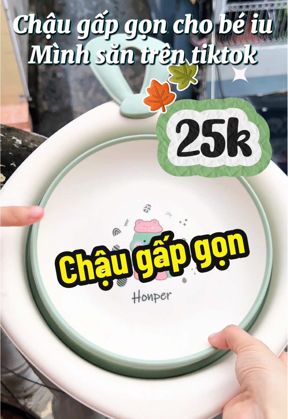 Chậu gấp gọn tiện lợi cho bé iu, vừa rửa mặt vừa rửa bình sữa, có móc treo gọn👉 #chaugapgon #chaugapgonchobe #mebauthongthai #mebim #meemtep 