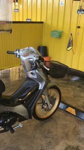 ก็มีแค่เวฟพังๆจะไปสู้หมุ่มขับรถเก๋งมีตังได้ยังไง🥲#เวฟ110iแต่งสวย #เวฟดิวะ💯 #ทรงลุง 