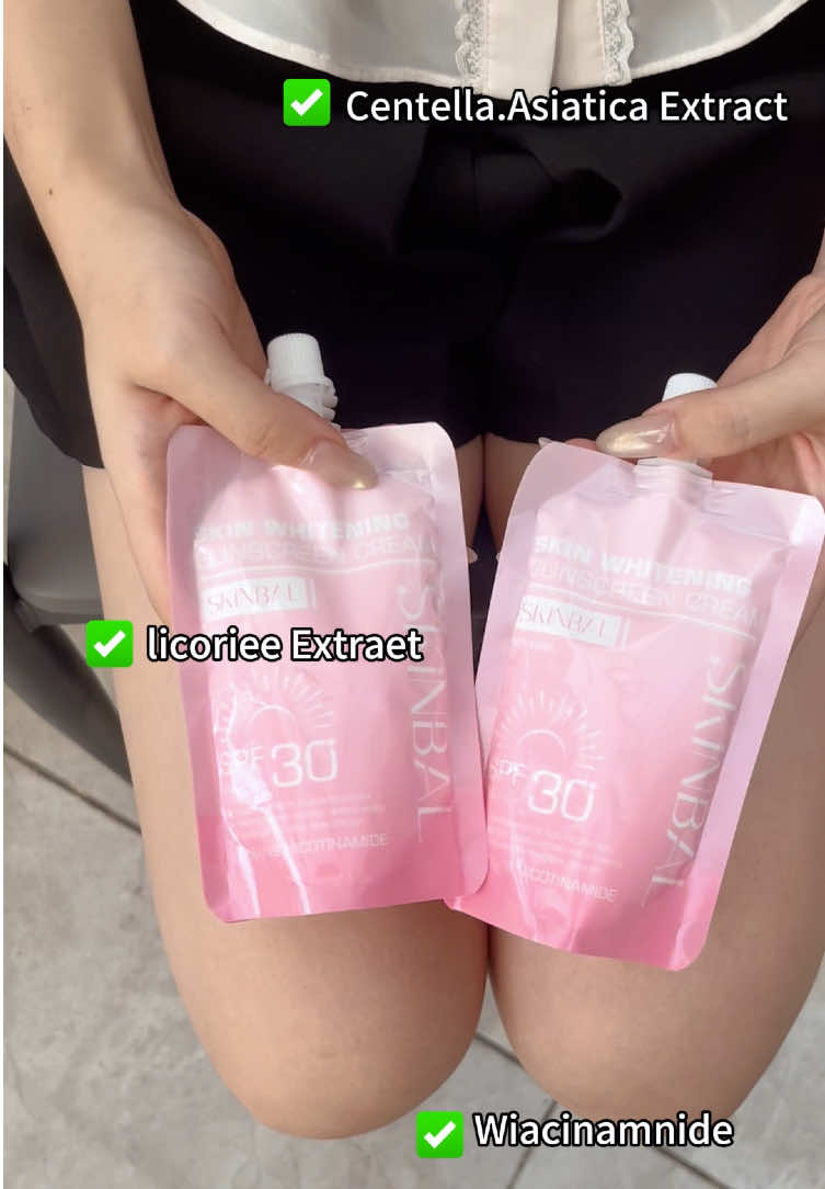 💧 Gak cuma mencerahkan, tapi juga memperkuat skin barrier Cantik tanpa ribet, tapi tetap sehat!💧#scora #skinbal #whitening #yellowbasketfinds #brightening 