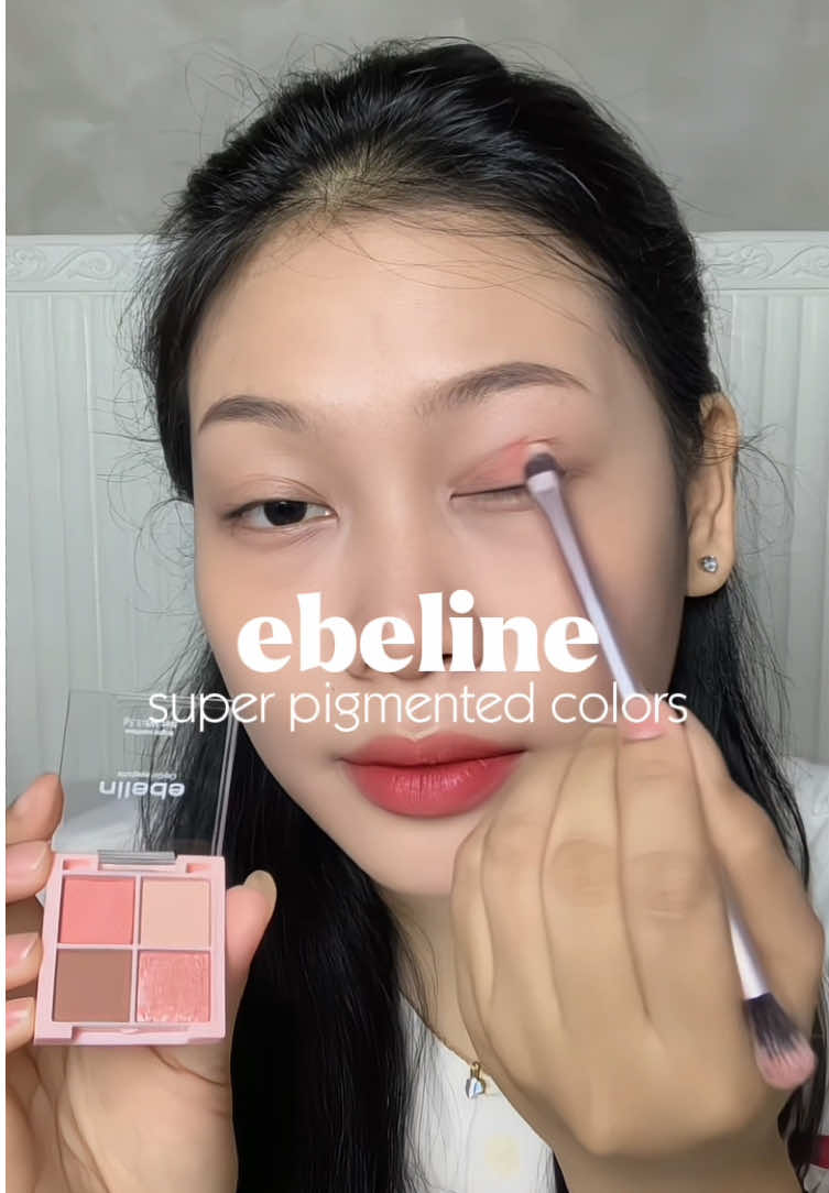 eyeshadow pallete mungil wajib ada diwishlist kamu💗 @ebelincosmetics   #eyeshadow #eyeshadowtutorial #eyeshadowlook #ebeline 
