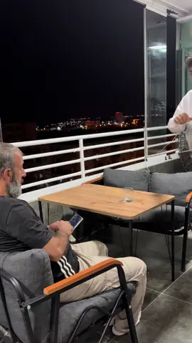 Kola içisen baba#keşfet #oneal #fyp #tiktok #babam 