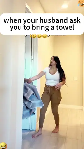 When your husband ask you to bring a towel#foryou #tiktok #prank #prankvideo #funny 