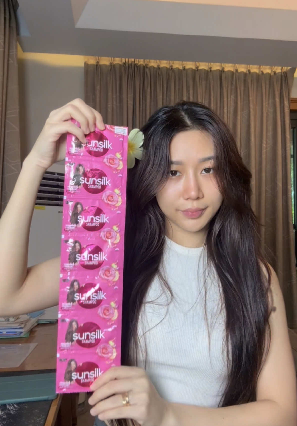 အနံ့လေးတော်တော်မွှေးပြီး 48နာရီကြာပုံကျလှပနေချင်တယ်ဆို ရင် kayလိုsunsilk လေးကိုဆောင်ထားလိုက်နော် 💖💖           #sunsilkmyanmar #Sunsilk #ဆန်းစစ် #sunsilkmanagableandfragrant #48နာရီကြာမွှေးပျံ့ပုံကျဆံကေသာဆန်းစစ်နဲ့ဆိုရယ်ဒီပါ 