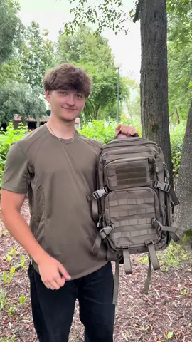 Ar žinojai, kad viena kuprinė gali tilpti viską – nuo miesto kasdienybės iki savaitgalio žygių? 🎒 M-Tac 36L kuprinė – patogi, talpi, patikima. Kelios kišenės, MOLLE sistema, paminkštintos petnešos – komfortas garantuotas tiek mieste, tiek gamtoje! 🌍✨ 🎯 Užsisakyk dabar rrs.lt ir pasiruošk kiekvienai kelionei! #mtac #kuprinė #tactical #kariuomenė #šauktiniai #rrs 