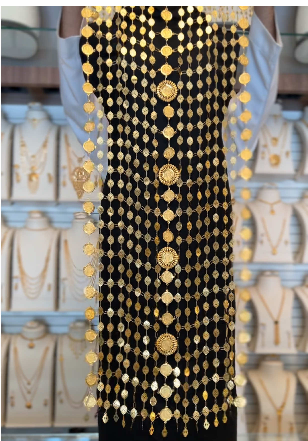 بشت ذهب عيار ٢١ للطلب عبر وتساب 053 198 2722 طقم ذهب  #اكسبلور #ترند #ذهب #explore 