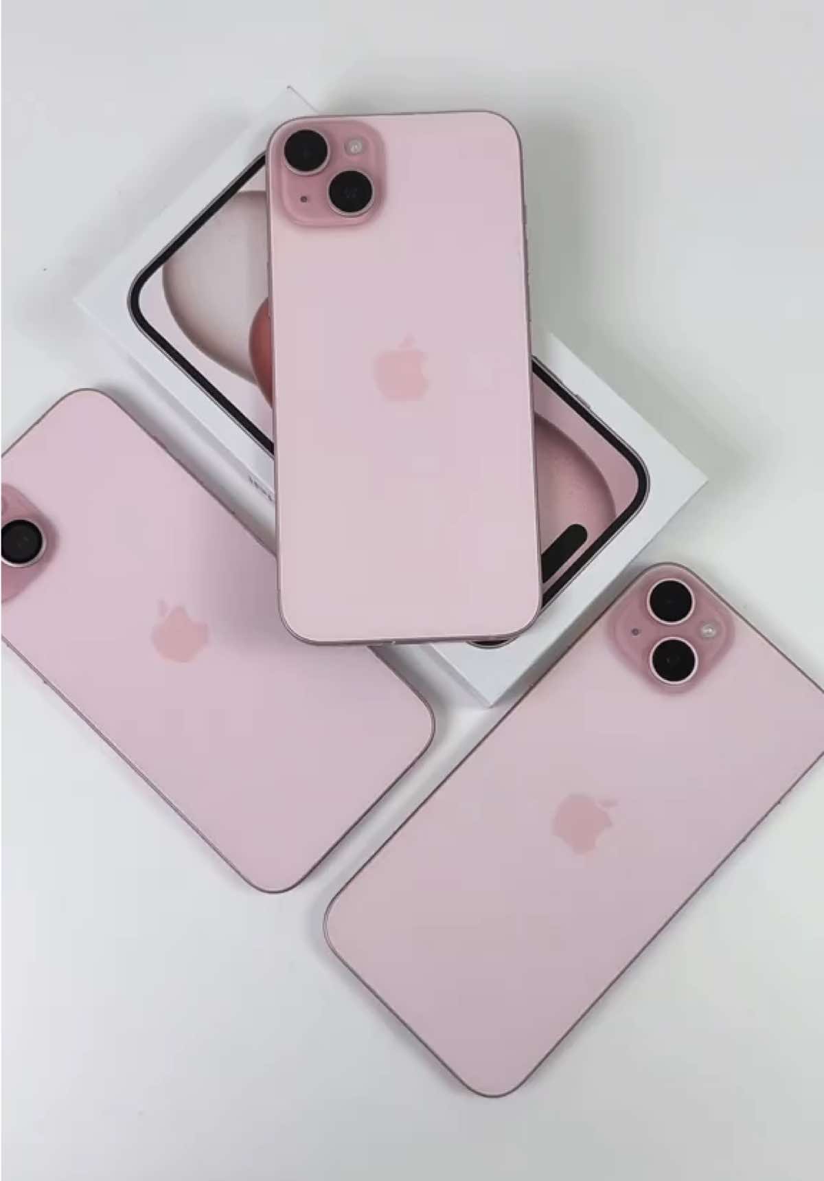 15Plus Hồng Pastel siêu u mê tone màu nàyyyyyy 🎀 Chỉ 15.490k • hỗ trợ góp 0đ  •không gọi người thân  •không giữ giấy tờ  #15pluspink #tragopdienthoai #iphonequan10 #videoviral 