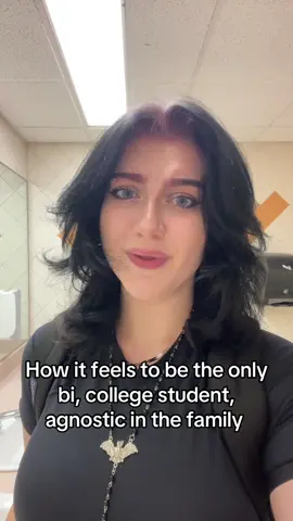 Not to mention my hair is tinted blue #fyp #foryou #foryoupage #alt #college 