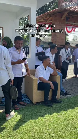 Aku tidak sekuat itu😔