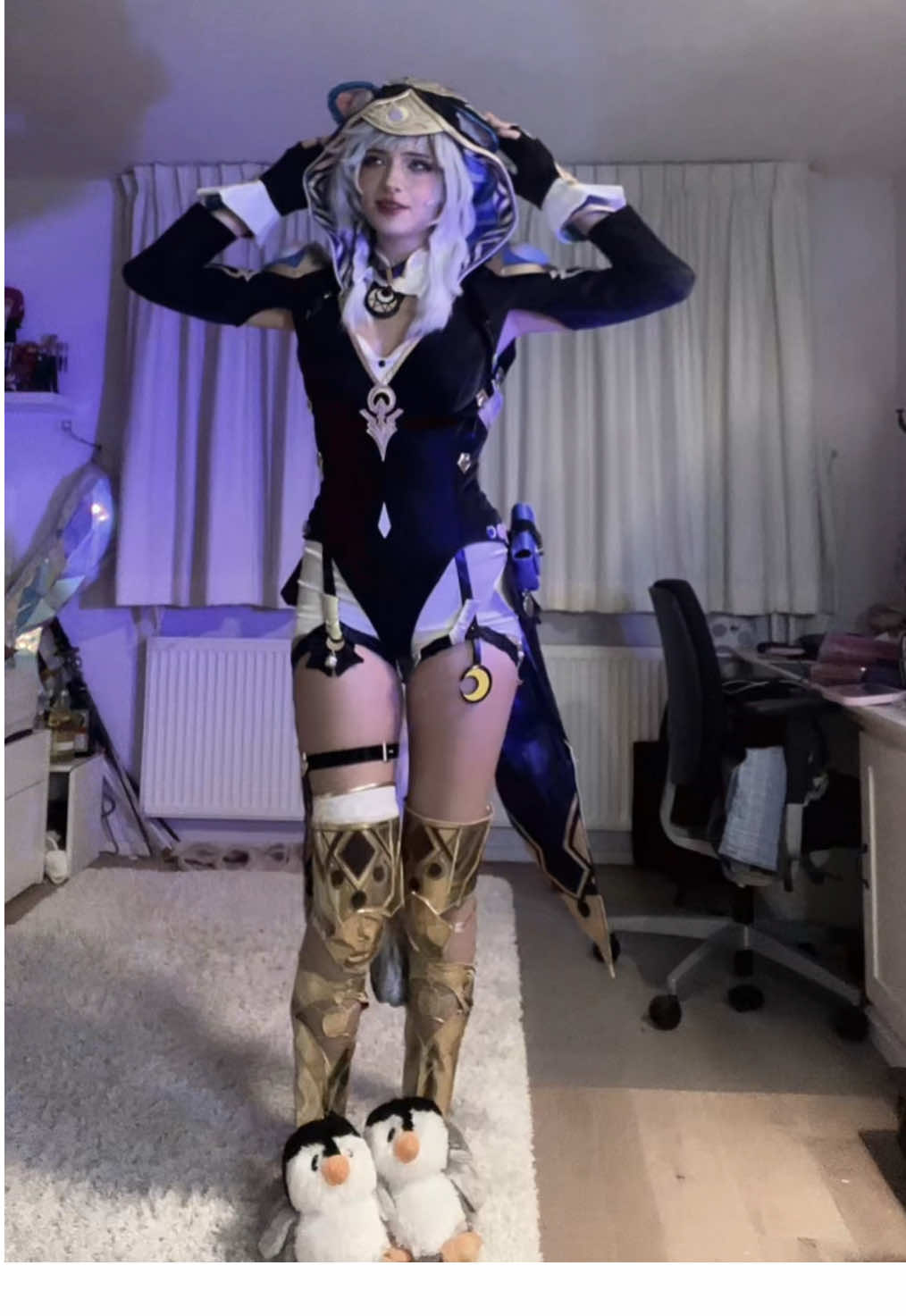 I love my penguin slippers @Perma #ciphercosplay #cosplay #cipher #HonkaiStarRail #fitcheck 