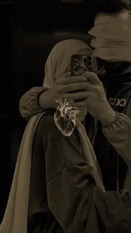 #ياملك_كل_سنيني🤍  .  .  #زوجي_دنيتي_وكل_حياتي😘❤ #عائلتي_الصغيرة_الله_يحمينا🧿🤍 #❤✨🥺 #🤍🤍🤍 