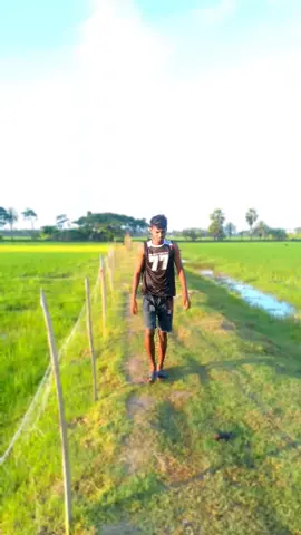 তাড়াতাড়ি বন্ধুর পিছু ধর 😂#funny #ComedyVideo #fyp #foryou #BanglaEntertainment 