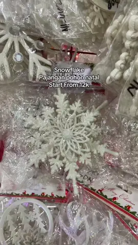 Snowflake Ukuran 5 cm sampai 10 cm , bahan Gibs kuat untuk dekorasi pohon Natal untuk pertanyaan bisa klik formulir yang ada dibawah!  #natal #christmast 