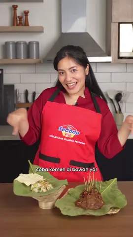 Sate Blora pake nasi pincuk emang kombinasi yang paling sedaap buat makan keluarga di rumah! Yuk, recook dan buktikan kesedaapannya!  #InspirasiRasa #InspirasiKehangatanDapurIbu #ResepMudah #MasakMasak #ResepSateBlora 