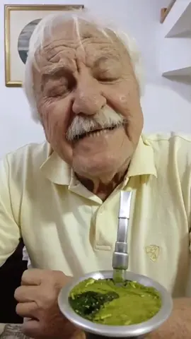 Sabe, eu estou realmente preocupado com o que está acontecendo no Brasil. Acompanho tudo e vejo um país grande, forte e abençoado por Deus sendo conduzido para um caminho que não merece.  Eu não falo de Lula, Bolsonaro ou ministros.  Eu falo de atitudes que fogem da Constituição, e isso me entristece profundamente.  Peço a Deus que ilumine nossa nação e que nos dê esperança de dias melhores. 🇧🇷  #AugustoCanário #Jornalista #Radialista #Comunicador #Brasil 