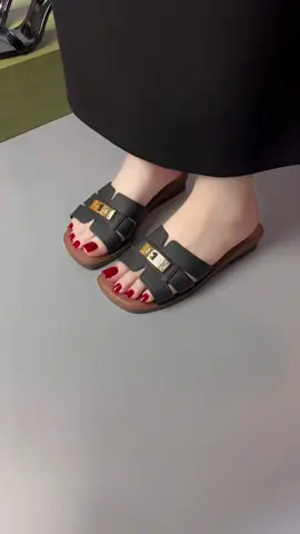 dép quai ngang thời trang khoá vuông cao 4p #depquaingang #depxinh #depxinhmoingay #xuhuong 