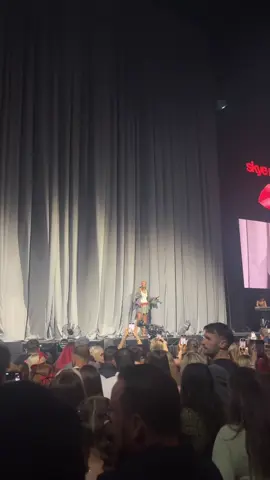 Skye Newman - 10.9.25 #fyp #skyenewman #aberdeen #concert #lewiscapaldi @skyenewman__ 
