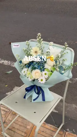 ˚‧｡⋆🌻⋆｡‧˚ #buketjogja #jogja #buketbunga #buketwisuda #NawariFlorist 