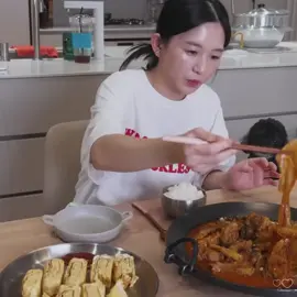 #lovefooddaily #hamzy_asmr #foryoupage❤️❤️ #mukbangeatingshow #viralvideos 