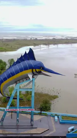Aikonik patung ikan marlin Pangandaran. #tugu #ikan #marlin #pangandaran #viral 