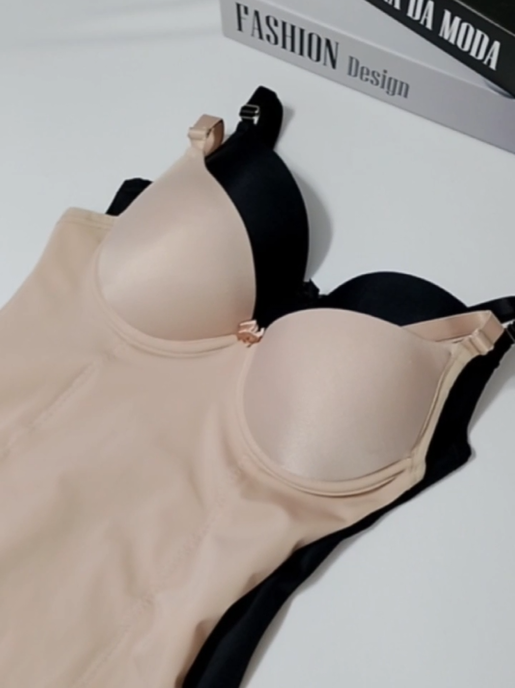 - Modelador Macaquinho Body de Bojo em Cetinete de Alta Compressão! - Garanta já o seu! Modelos Disponíveis com alças de regulagem para a maior sustentação!  #modelador#combojo#macaquinho#alcaderegulagem#confortavelnoseucorpo