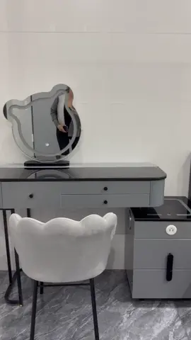 Bàn trang điểm nhập khẩu #2800k  +có loa bluetooth và sạc đt không dây-đèn led 3màu +gương có tròn,mây,tai thỏ,gương gấu +bàn có màu hồng,trắng,xám #thinhhanh #xuhuongtiktok #2025 #combophongngu 