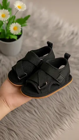 sandal anak laki laki dan perempuan bisa pakai dari usia 0-15 bulan  #sandalbayi  #ootdanak  #sandalanalmurah 