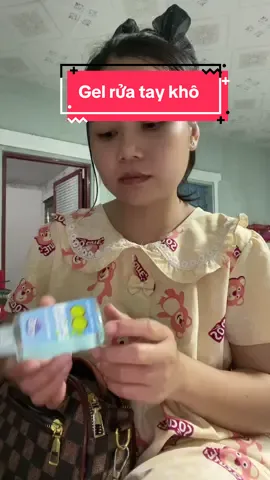 Gel rửa tay khô huong trà xanh- dương gang #gelruatay #gelruataykho #kiencamtu95 #kiêncẩmtú95 #kiêncẩmtú95 