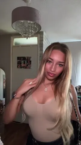 i’m in love with these jeans😍😍 @Rebellious Fashion #fyp #fashion #vaiprofycaramba #foryou #rebelliousfashion 