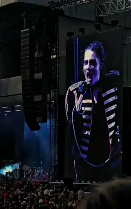 Disenchanted - My Chemical Romance 📷@goldfish314 #capcut #foryou #foryoupage #mcr #mychemicalromance #gerardway #disenchanted #lyrics #lyricsvideo #capcut_edit #mcrseattle #longlivetheblackparade 