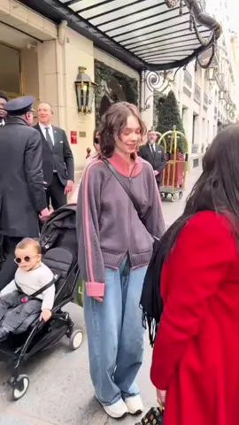 emmamyers tirando foto com fãs #emmamyers #foryou #fycaramba 