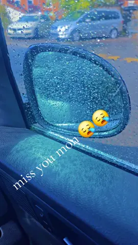 miss you mom 😌 🇵🇰 