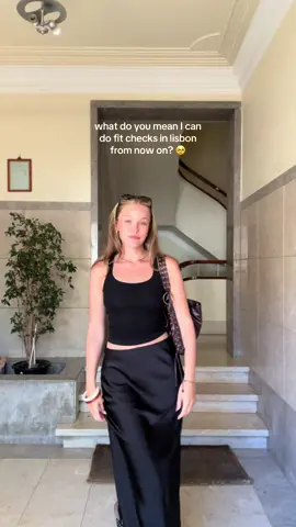 lisbon content from now on 🤭 #OOTD #outfitcheck #lisbon #summerfits #allblack 