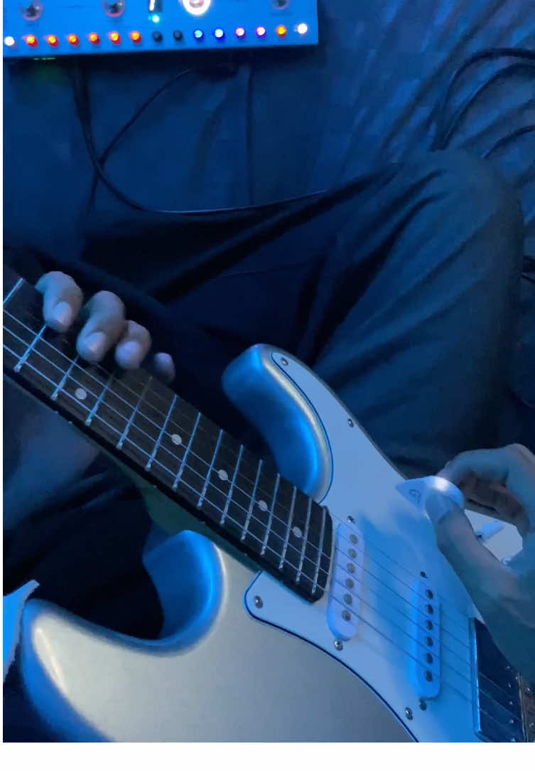 There’s nothing holdin me back - Shawn Mendes #shawnmendes #theresnothingholdingmeback #guitartok 