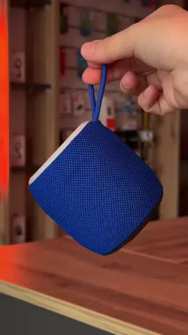 🔉Wireless Speaker SH-309 Портативная Bluetooth-колонка SH-309 - твоя музыка всегда с тобой!🎶 • Компактный размер и удобная ручка для переноски • Чистый звук и громкие басы •Подключение по Bluetooth, поддержка карт памяти и USB • Красочная RGB-подсветка для яркой атмосферы ✨Идеальный вариант для прогулок, пикников и домашних вечеринок❤️‍🩹 #портативнаяколонка #колонкиош #ош #рекомендации #длятебя 