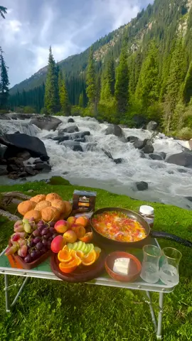 #سويسرا🇨🇭 ياشباب عصرونية شوية واكل طيب مكانكم خالي اي والله ياشباب 🫡