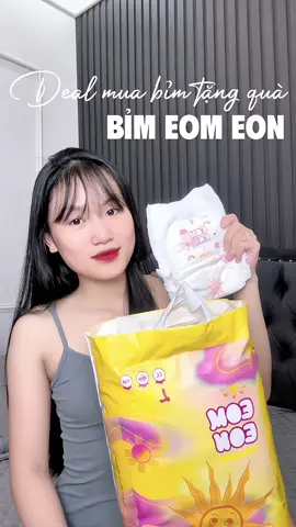 Deal hời, giá tốt, mua bỉm eom eon được tặng ê hề quà luôn bố mẹ tham khảo cho con dùng thử nha #daumama #bỉm #eomeon #bimquanchobe #dochobe 
