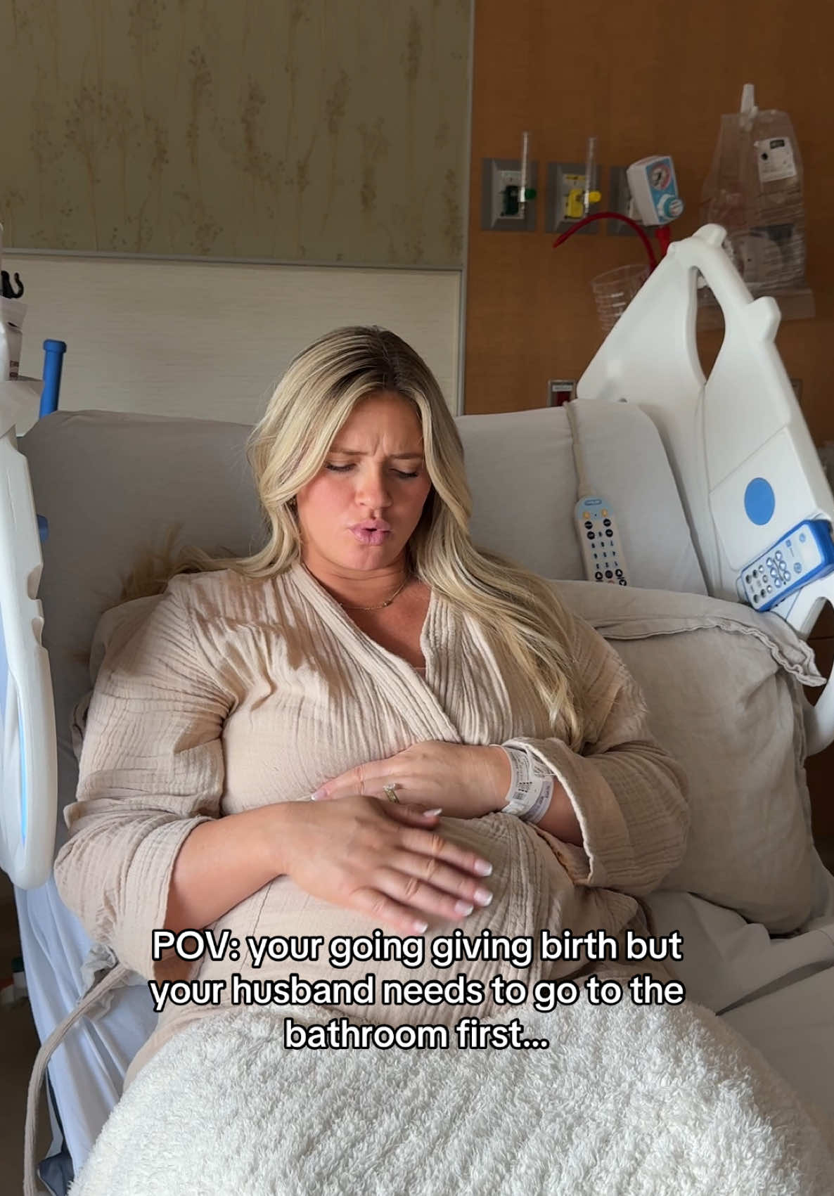 He’s really gotta work on being in there for so long lol #moms #MomsofTikTok #parents #parentsoftiktok #parentlife #newbaby #foryoupage #fyp #babybirth #viral #parenthumor 