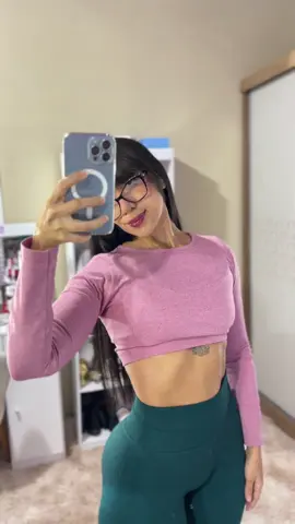 Oie gostosaaas 💕✨ Lookinho de treino pago com estilo hoje! 💪🔥 Dia de inferiores pede aquela legging que une conforto, zero transparência e ainda empina o bumbum do jeitinho que a gente ama. 🍑✨ Minha escolha de hoje foi essa do Mercado Livre e já virou queridinha! 🩷 Legging empina bumbum – ID: 2IX8IV-NSJZ #OMelhorDaBeleza #MercadoLivreModa @Mercado Livre Moda #leg #legday #legdayworkout 