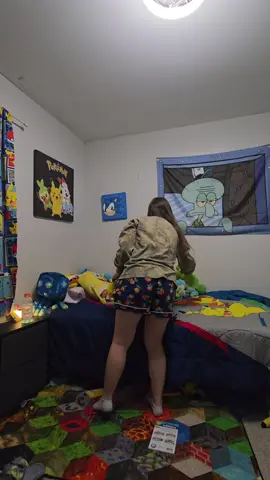 Im so thankful I have the opportunity to have a room for my son to clean. So many parents get caught up in every day life, stressing out, over stimulated and just take it out on the kids. Be more gracious with your babies. Its their first time on earth to and they feel all of your emotions. 🤍 #cleaning #talking #kidsroom #heavyheart #parents 