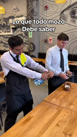 Lo importante es la aptitud #eltridentesabordivino #mozos #restaurante #comedia 