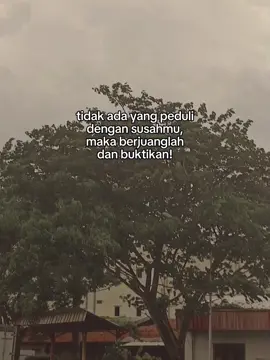 tidak ada yg perduli dengan nasibmu, maka berjuanglah sehancur hancurnya dan buktikan hasilnya  #rkttemplate #katakataberkelas #motivasiperkerjakeras #masadepanku #1videotemplatcapcut 