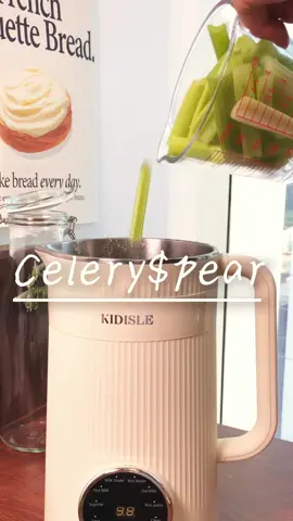 🥛 Ditch the store-bought! Make fresh, nut milk at home in just 20 minutes 🌱 No additives. No noise. Just pure taste. #soymilk #healthy #dairyfree #homemade #juicer #KitchenHacks #TikTokShopBacktoSchool #videowave 