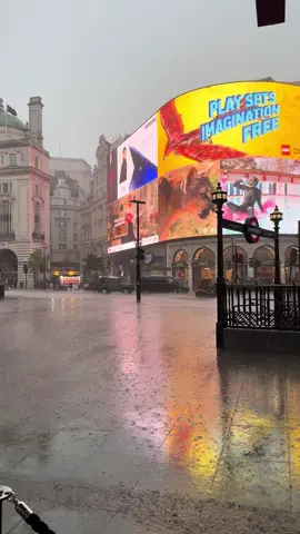 مطر لندن #rain #london 
